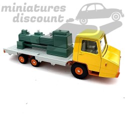 CAMION BERLIET STRADAIR " PLATEAU SURBAISSÉ, PORTE MACHINE " (JAUNE) - DINKY TOYS - 1/50ème en boite