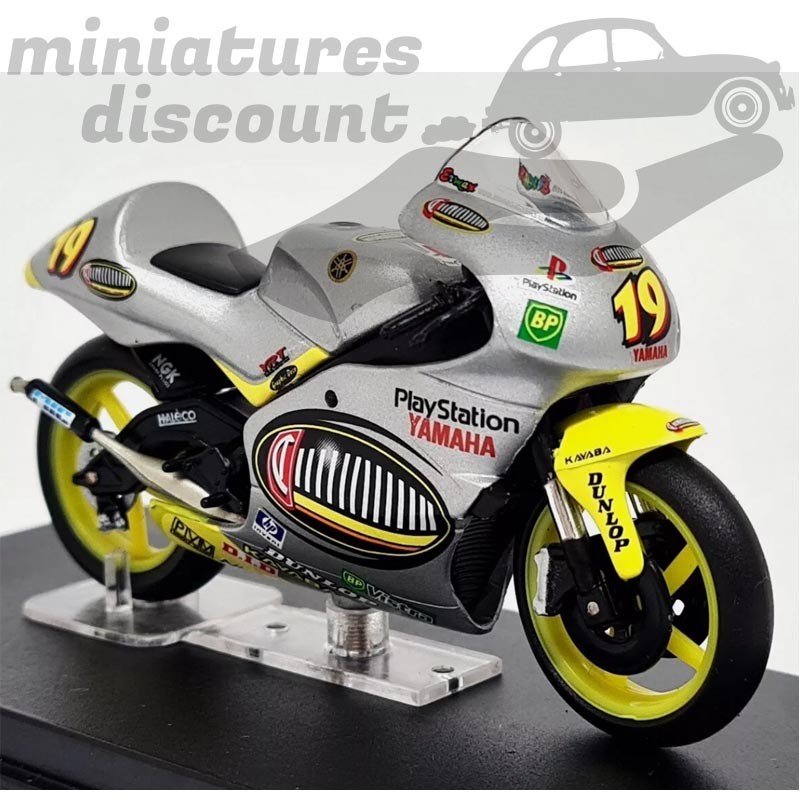 YAMAHA YZR250 DE OLIVIER JACQUE EN 2000 (GRIS) - 1/24ème en boite