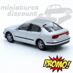 SEAT TOLEDO (GRIS) - AMW - 1/87ème en boite
