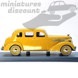 Voiture Tintin - La Conduite intérieure Beige - Tintin & Milou - 1/24ème en boite