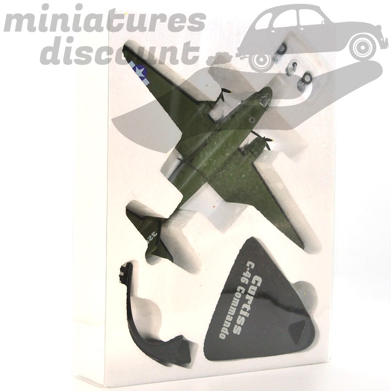 MINIATURE CURTISS C-46 COMMANDO BOMBARDIERS ET GÉANTS DU CIEL EN MÉTAL (VERT MILITAIRE) - 1/144ème sous blister