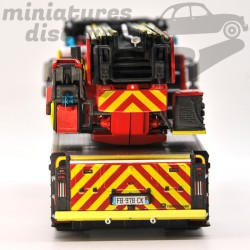 Miniature Mercedes Atego EPA Échelle Pivotante SDIS 57 Pompiers de Metz de 2018 1/43 sous blister