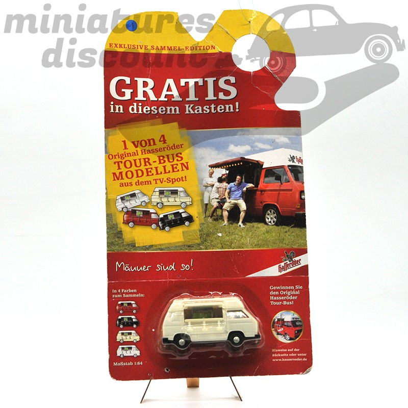 OBJET PUBLICITAIRE MINIATURE VOLKSWAGEN T3 CAMION BAR BIÈRE HASSERÖDER (BEIGE) - 1/64ème sous blister