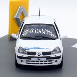 RENAULT CLIO 2004 (BLANC) - UNIVERSAL HOBBIES - 1/43ème en boite