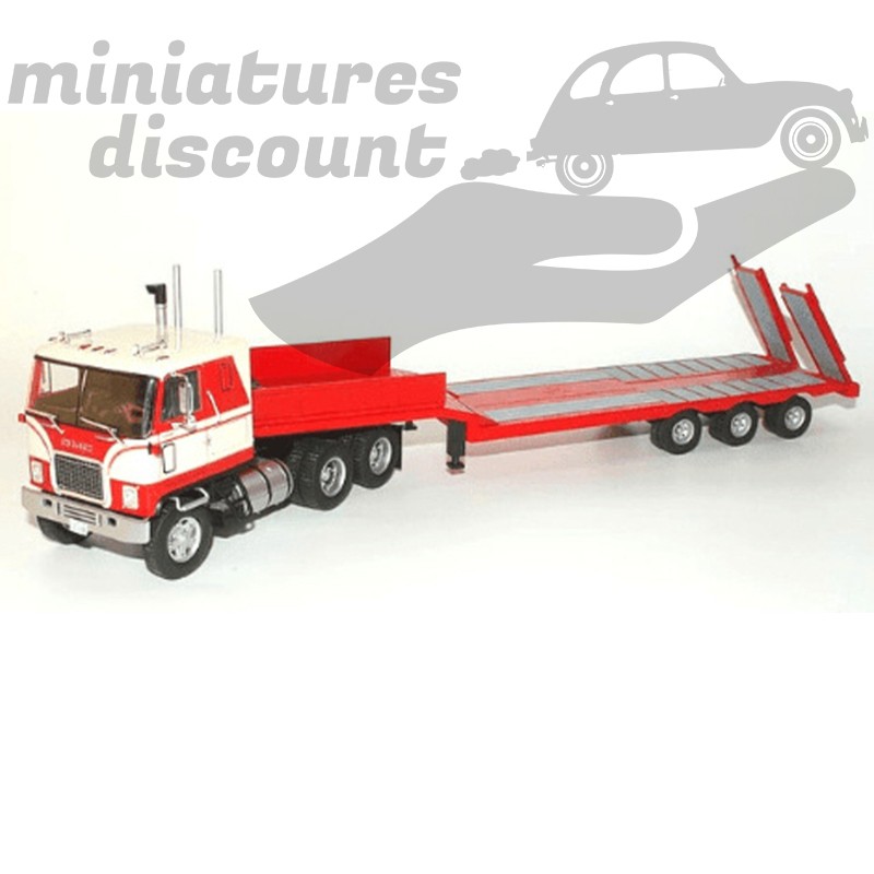 GMC ASTRO 95 DE 1970 (ROUGE) - IXO - 1/43ème en boite