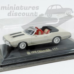 OLDSMOBILE 4-4-2 DE 1970 (BLANC) - 1/43ème sur socle