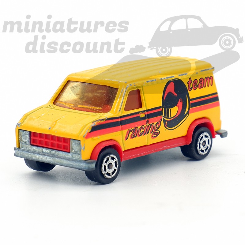 FOURGON (JAUNE) - MAJORETTE - 1/65ème en boite