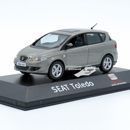 SÉAT TOLEDO (BLEU/GRIS) - IXO - 1/43ème en boite