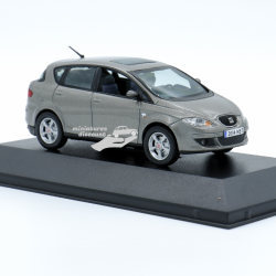 SÉAT TOLEDO (BLEU/GRIS) - IXO - 1/43ème en boite