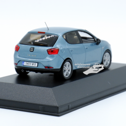 SEAT IBIZA (BLEU) - IXO - 1/43ème en boite
