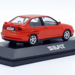 SEAT CORDOBA (ORANGE) - HERPA - 1/43ème en boite