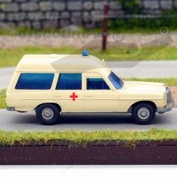 Mercedes 200 Ambulance -...