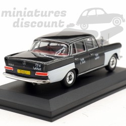 TAXI MERCEDES 200D (NOIR) - 1/43ème en boite