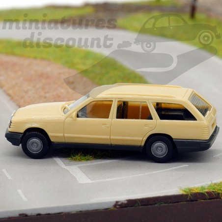 Mercedes Benz 300 TE break - Herpa - 1/87ème en boite