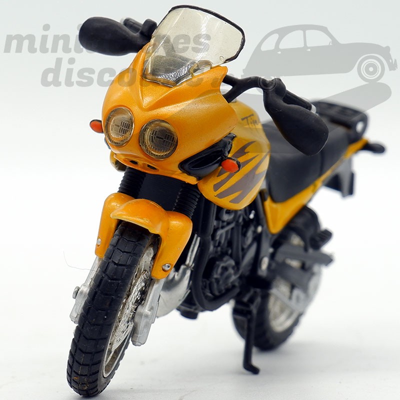TRIUMPH TIGER (JAUNE) - MAISTO - 1/18ème sans emballage