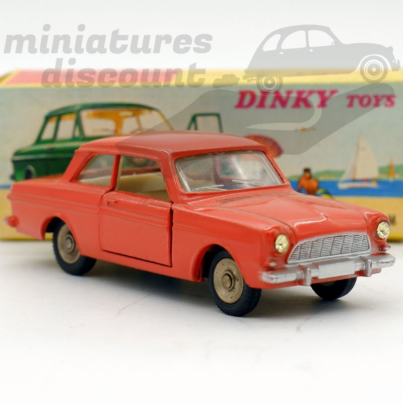 フォード タウナス 12M - フランス ディンキートイズ #538 フォード タウナス 12M - フランス ディンキートイズ #538 Dinky 538