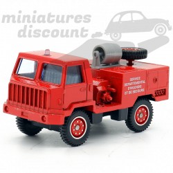 BERLIET CAMIVA 4X4 CCF POMPIERS (ROUGE) - SOLIDO - 1/50ème en boite