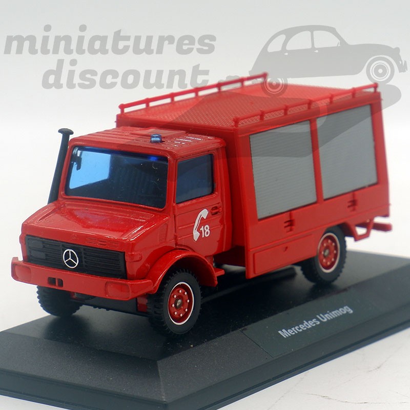 MERCEDES UNIMOG (ROUGE) - SOLIDO - 1/50ème en boite