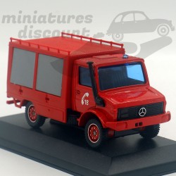 MERCEDES UNIMOG (ROUGE) - SOLIDO - 1/50ème en boite