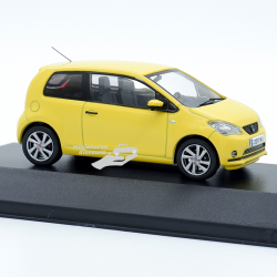 SÉAT MII (JAUNE) - IXO - 1/43ème en boite
