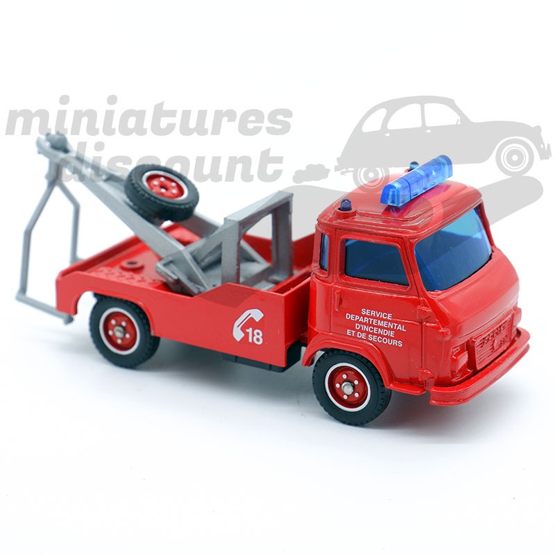 SAVIEM SG4 DÉPANNEUSE (ROUGE) - SOLIDO - 1/50ème en boite