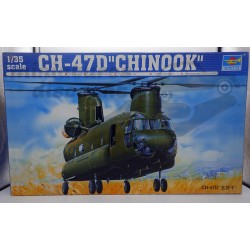 Helicoptère CH-47D Chinook...