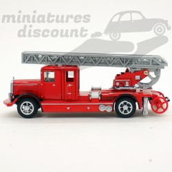 GRANDE ECHELLE LADDER TRUCK FIRE/POMPIERS (ROUGE) - MATCHBOX - 1/50ème en boite