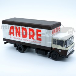 DAF A2600 "ANDRE LE CHAUSSEUR" (BLANC) - IXO - 1/43ème en boite