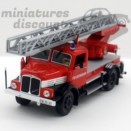 Camion de Pompiers IFA S4000-1 D25 Grande échelle - 1/43ème en blister