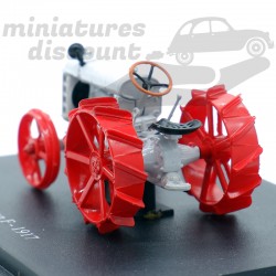 TRACTEUR FORDSON F DE 1917 (GRIS) - UNIVERSAL HOBBIES - Voir description sous blister