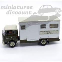 BERLIET GBK 1967 " CENTRE HIPPIQUE " (GRIS) - IXO - 1/43ème en boite