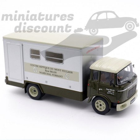 BERLIET GBK 1967 " CENTRE HIPPIQUE " (GRIS) - IXO - 1/43ème en boite
