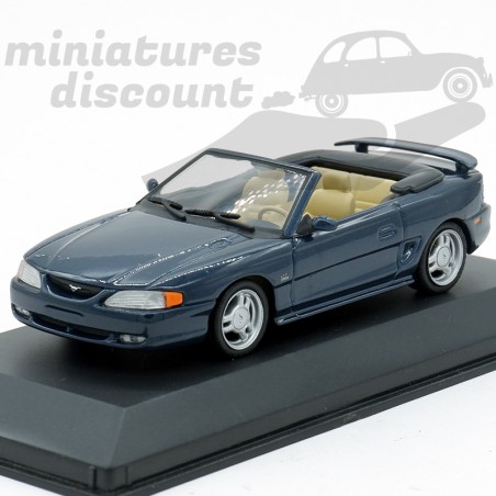 Ford Mustang GT - Minichamps -  1/43ème en boite