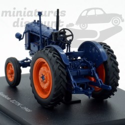 Fordson E27N de 1948 - Universal Hobbies- 1/43ème Sous blister