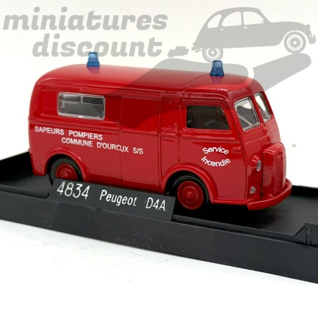 Peugeot D4A Pompier - Solido - Commune d'OUROUX s/s - 1/43ème en boite