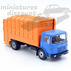 CAMION POUBELLES, SAVIEM SM10 (ORANGE) - IXO - 1/43ème en boite