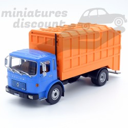 CAMION POUBELLES, SAVIEM SM10 (ORANGE) - IXO - 1/43ème en boite