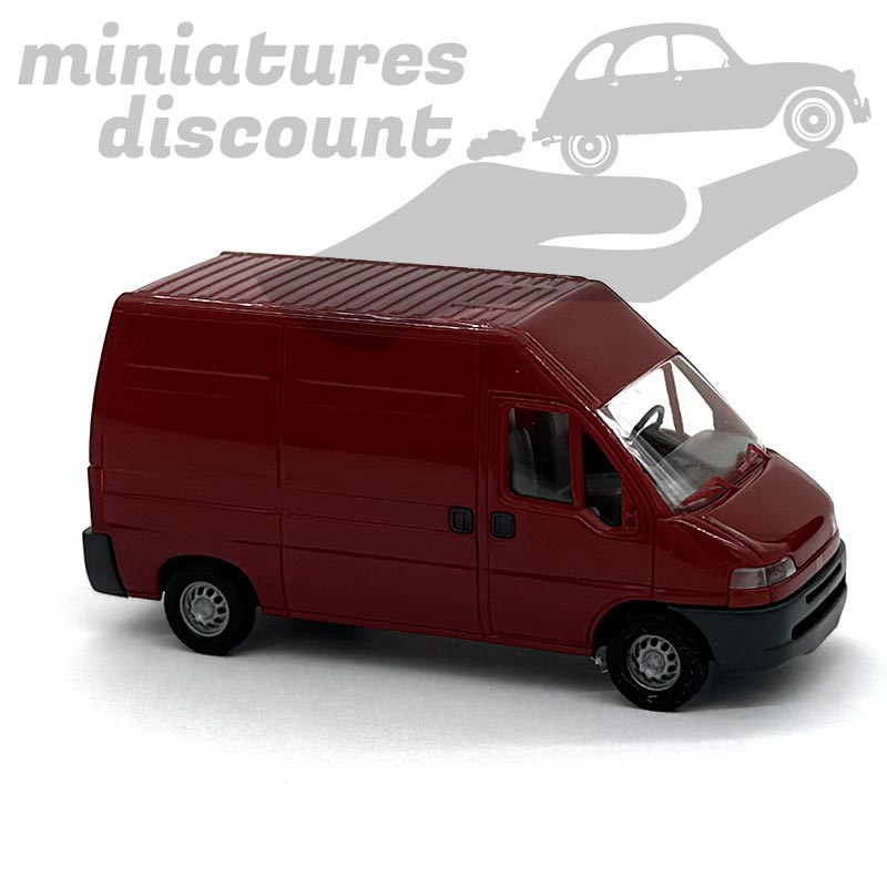 Fiat Ducato (rouge) Busch - 1/87ème En boite